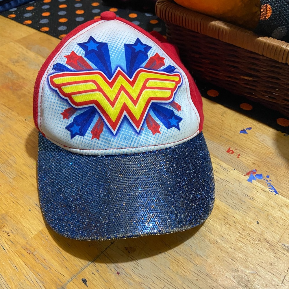 Sparkly glitter Wonder Woman dc comics girls hat ball cap